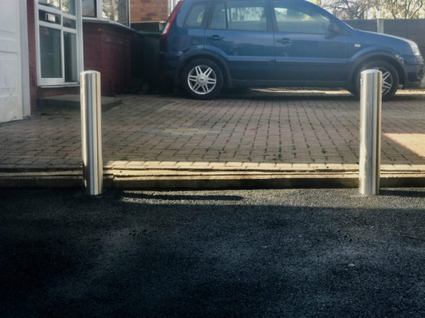 fixed-bollards