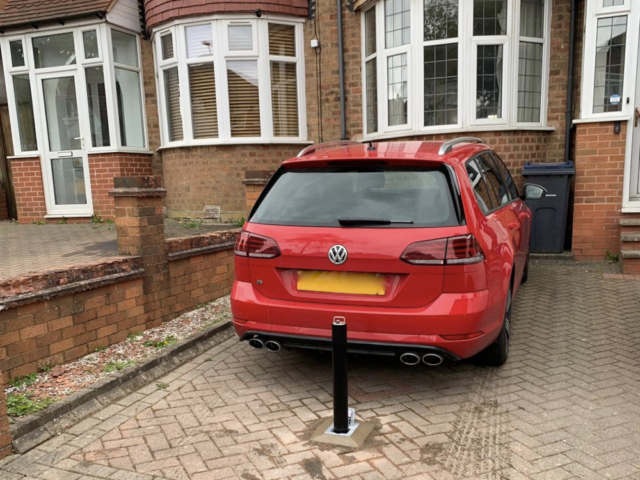 d4-telescopic-bollards