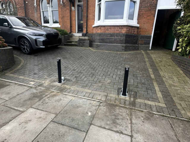 d4-telescopic-bollards