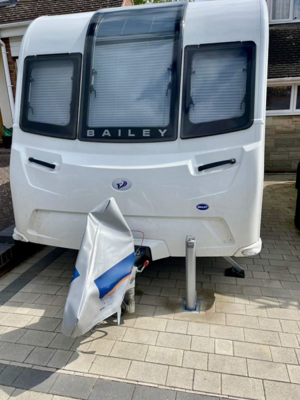 d4-telescopic-bollards