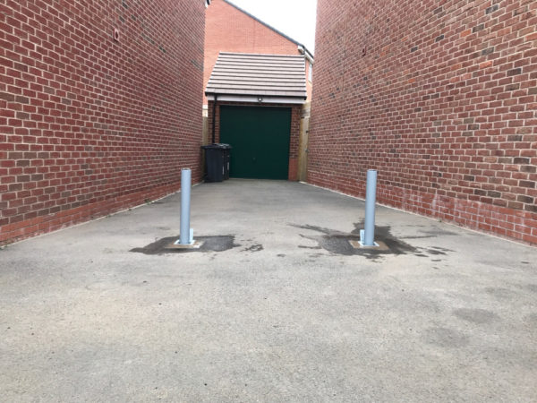d4-telescopic-bollards