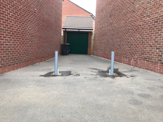 d4-telescopic-bollards