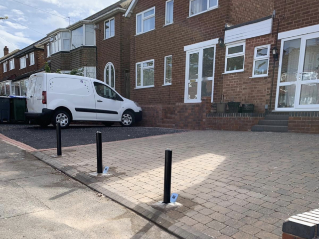 d4-telescopic-bollards