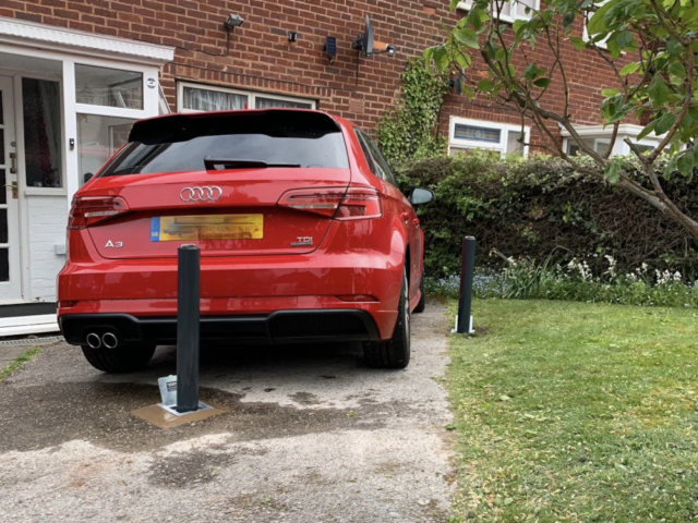 r5-telescopic-bollards