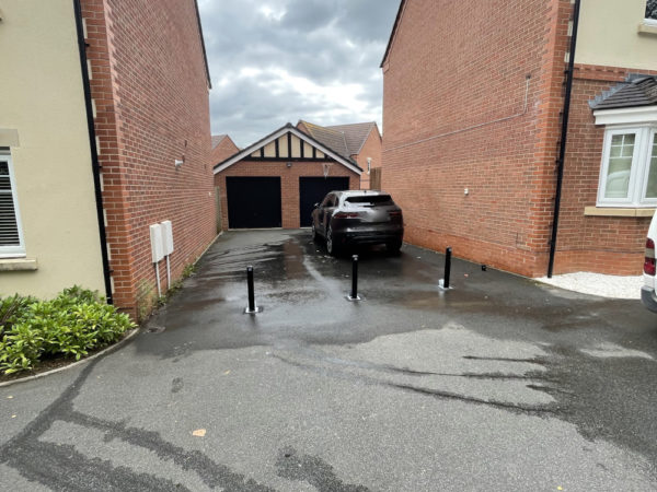 r5-telescopic-bollards