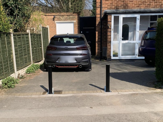 r5-telescopic-bollards