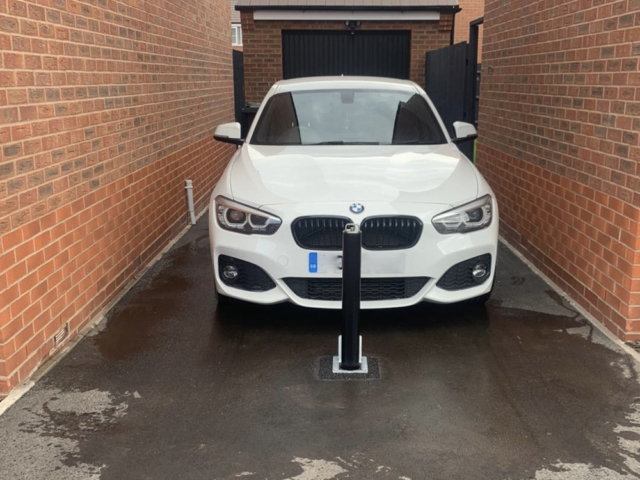 r5-telescopic-bollards