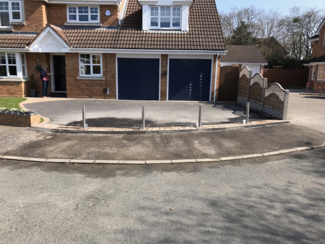 s4-telescopic-bollards