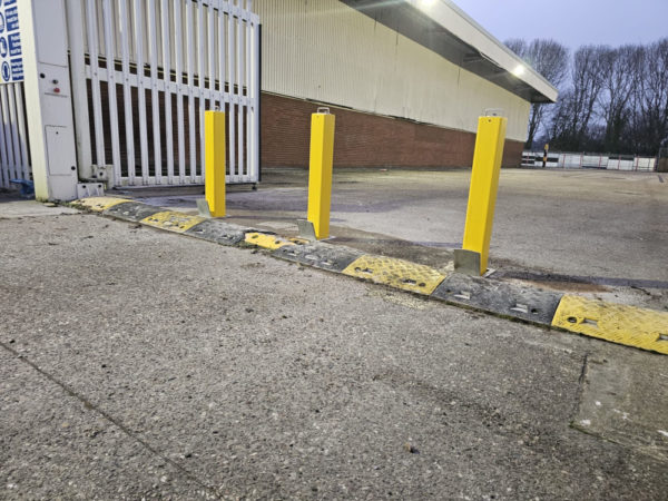 sq20-telescopic-bollards