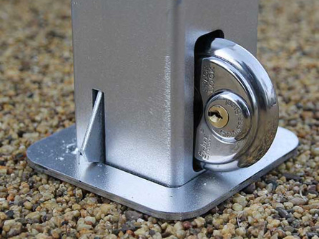 standard square telescopic bollard