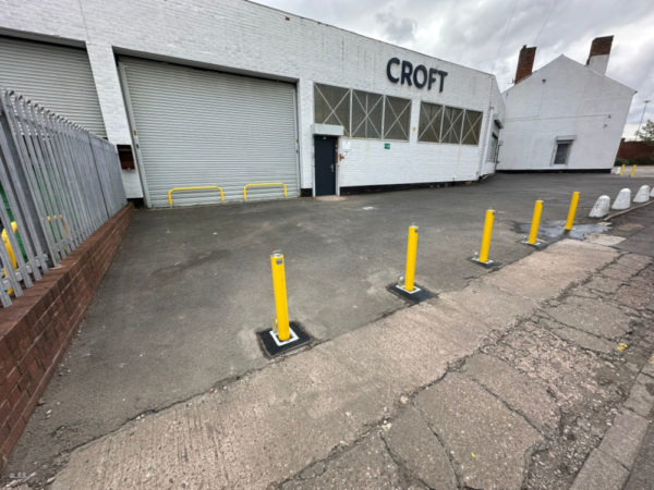 r14-telescopic-bollards